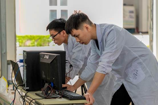 https://mmbiz.qpic.cn/mmbiz_jpg/7zibjcsgUICYyf0rQdib5v1scm0b7574ZvmNydZhzFnfU7oQxEhsmkeppl1e3vLMB3gYGhJqSQC1PPpXZ2oha1ww/?wx_fmt=jpeg