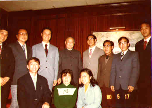1980年在新西兰接受时任国家主席李先念接见_副本