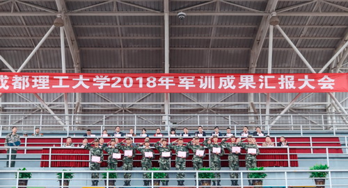 获奖教官合影_调整大小