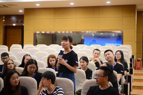 10.中方营员发表感言