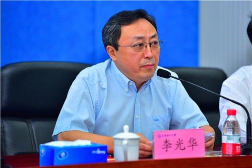 李光华主持