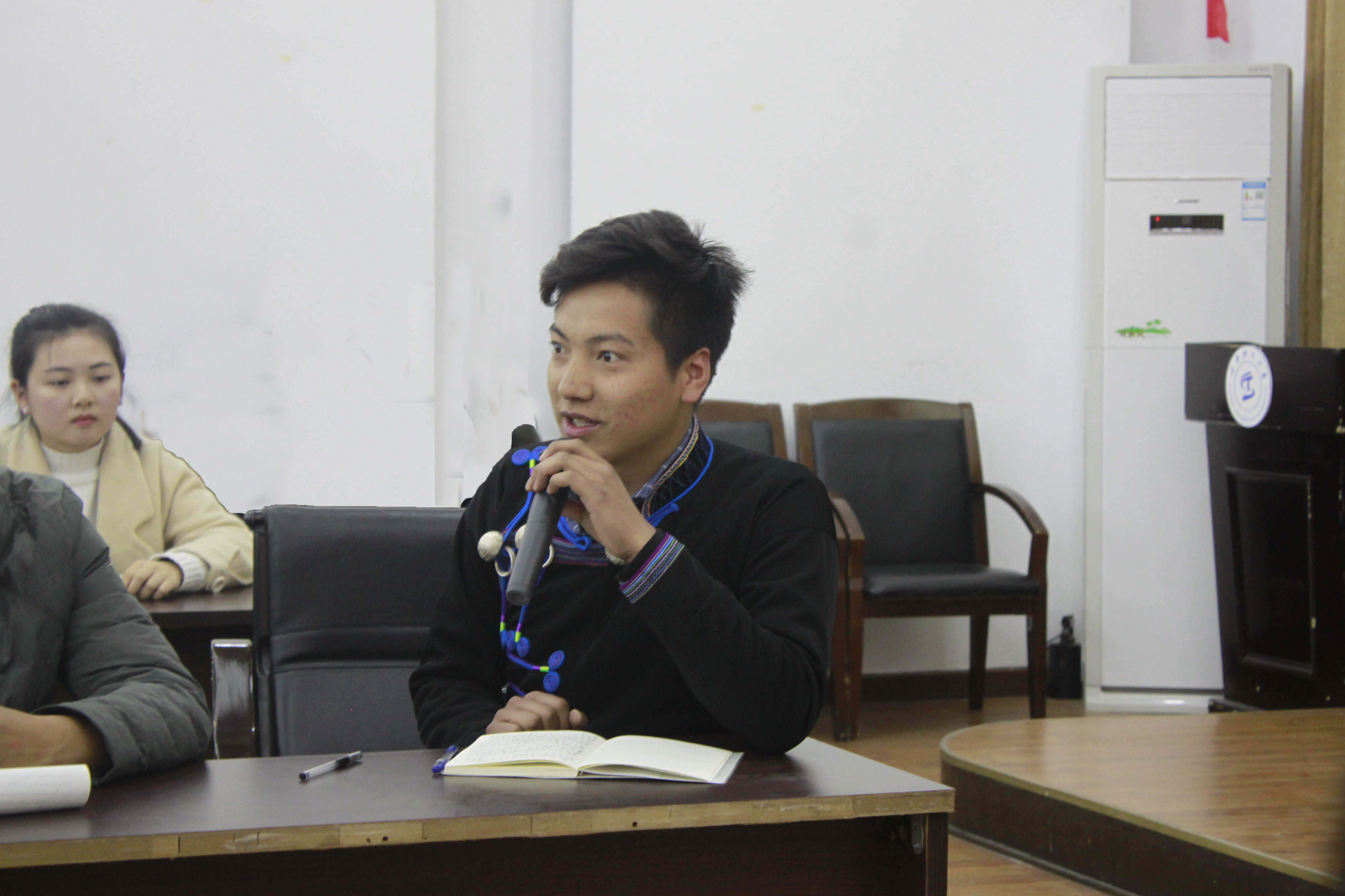 座谈会现场（四）